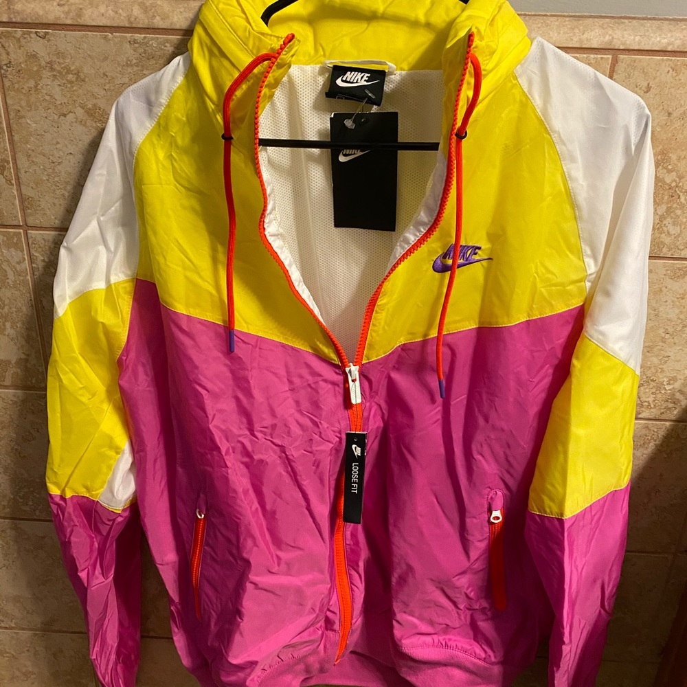 nike sportswear windrunner yellow/ pink ar2209-623